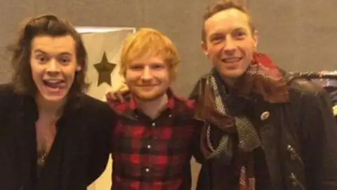 Coldplay, One Direction, Ed Sheeran e mais se apresentam no BBC Music Awards