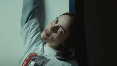 "BIRDS OF A FEATHER" de Billie Eilish chega a 3 bilhões de streams no Spotify e quebra recorde